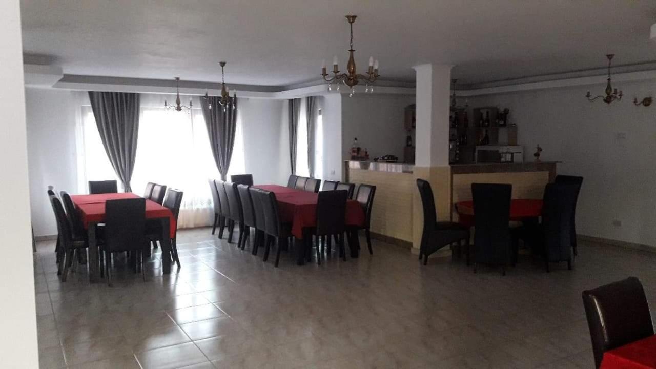 Отель La Casa Alana Вишеу-де-Жос Экстерьер фото